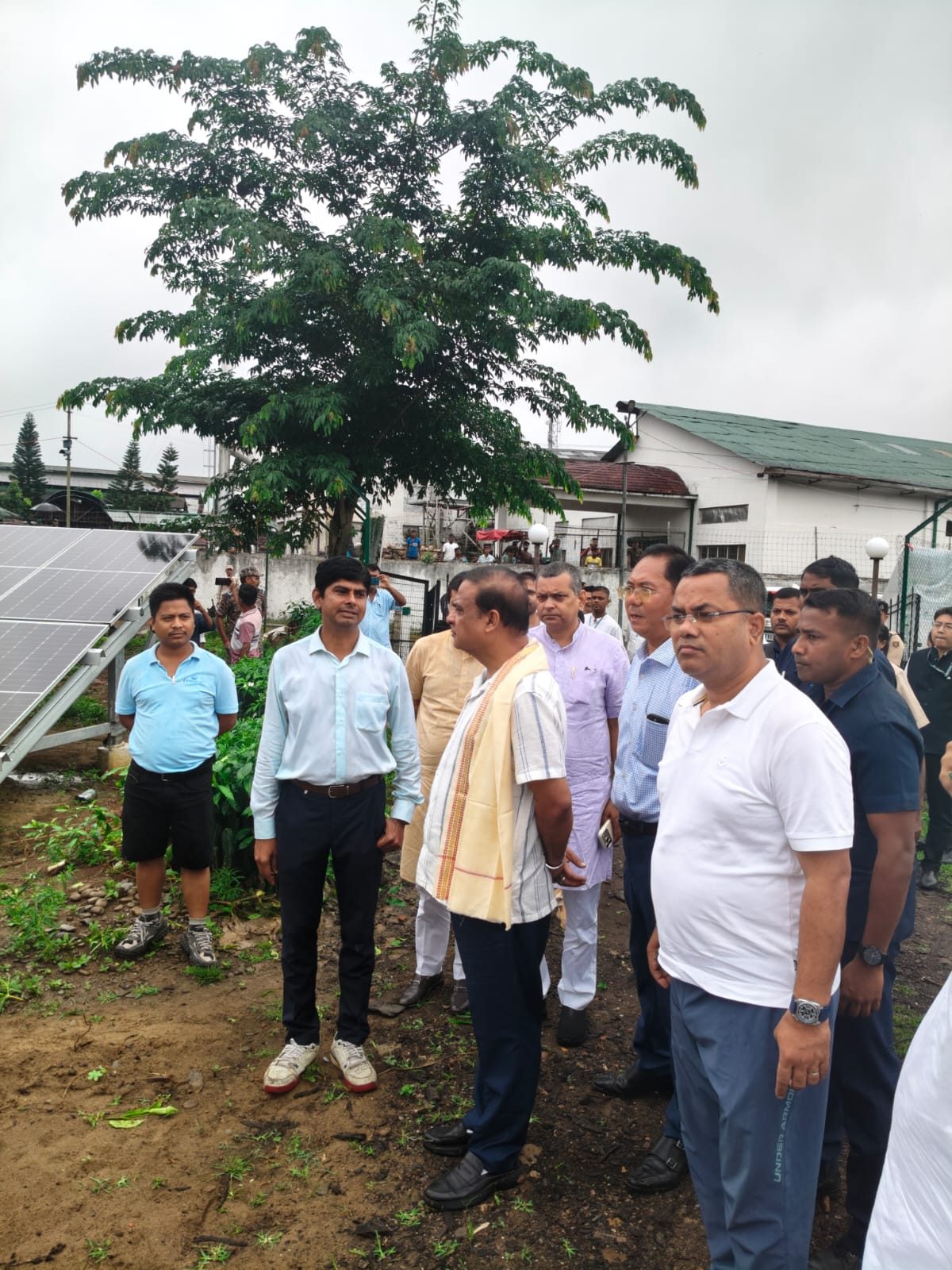 The Chief Minister inspects the solar modules at Koomber Tea Estate; solar work by Arrays Ingenieria (Ingenieria), ex-servicemen-led MSME