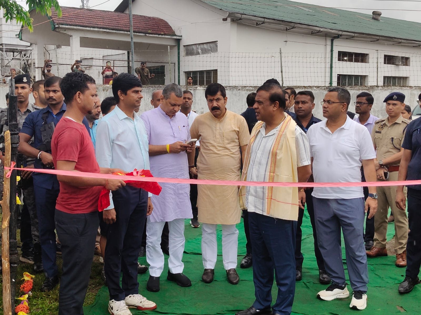 The ribbon ceremony at Koomber Tea Garden; solar work by Arrays Ingenieria (Ingenieria), ex-servicemen-led MSME