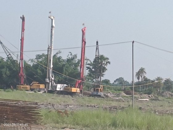 Solar pile foundation and chain-link fencing in Madhepura, Bihar by Arrays Ingenieria